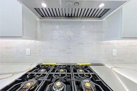 Купить виллу или дом в Орландо, Флорида 15 комнат, 373.19м2, № 2216391 - фото 26