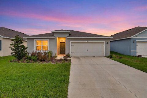 Casa en Davenport, Florida 4 dormitorios, 173.45 m2 № 2104458