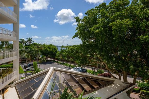 Купить кондоминиум в Майами, Флорида 2 спальни, 117.8м2, № 2012656 - фото 27