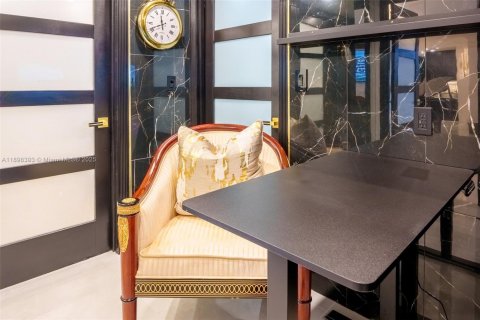 Купить кондоминиум в Майами, Флорида 2 спальни, 117.8м2, № 2012656 - фото 11