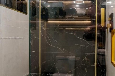 Купить кондоминиум в Майами, Флорида 2 спальни, 117.8м2, № 2012656 - фото 18