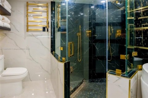 Купить кондоминиум в Майами, Флорида 2 спальни, 117.8м2, № 2012656 - фото 12