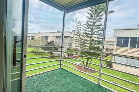 Condo in Delray Beach, Florida, 2 bedrooms  № 2088338 - photo 12