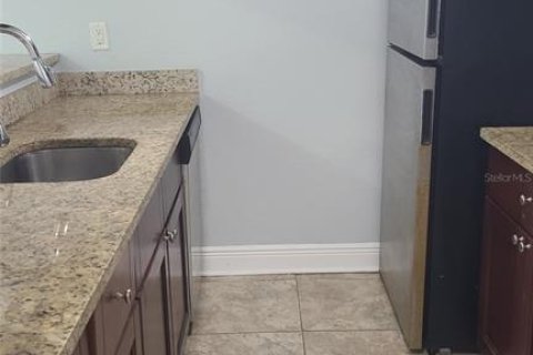 Condo in Tampa, Florida, 2 bedrooms  № 1113905 - photo 5