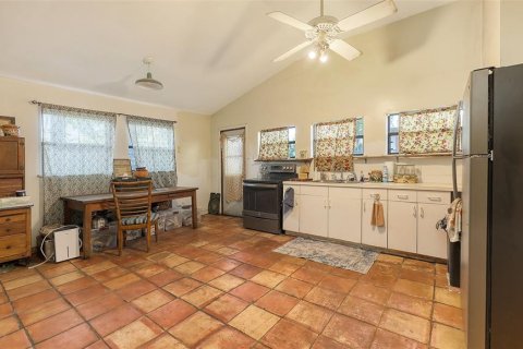 House in Sarasota, Florida 6 bedrooms, 314.75 sq.m. № 1749439 - photo 8