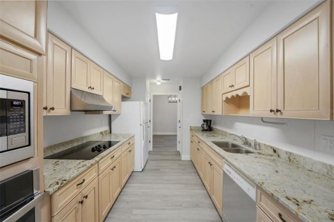 Villa ou maison à vendre à Winter Haven, Floride: 4 chambres, 218.32 m2 № 2303010 - photo 11