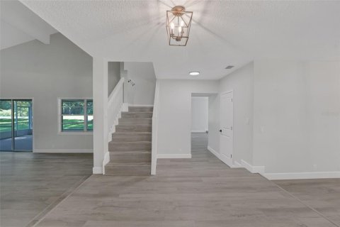 Villa ou maison à vendre à Winter Haven, Floride: 4 chambres, 218.32 m2 № 2303010 - photo 5