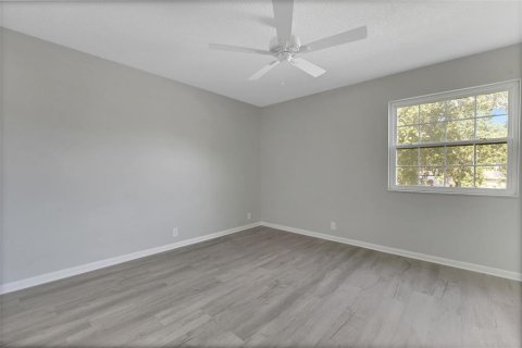 Villa ou maison à vendre à Winter Haven, Floride: 4 chambres, 218.32 m2 № 2303010 - photo 21