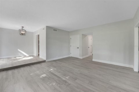 Villa ou maison à vendre à Winter Haven, Floride: 4 chambres, 218.32 m2 № 2303010 - photo 10