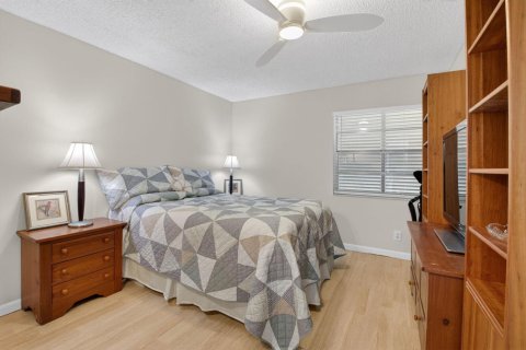 Condo in Delray Beach, Florida, 2 bedrooms  № 2176128 - photo 13