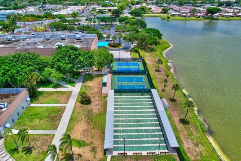Condo in Delray Beach, Florida, 2 bedrooms  № 2176128 - photo 29