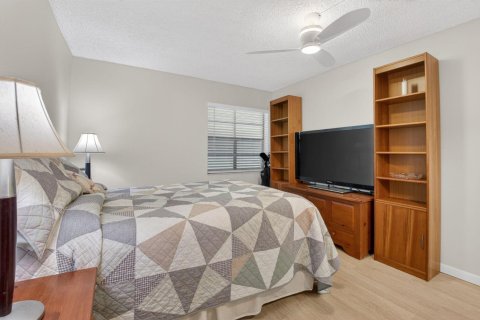 Condo in Delray Beach, Florida, 2 bedrooms  № 2176128 - photo 14