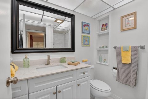 Condo in Delray Beach, Florida, 2 bedrooms  № 2176128 - photo 16