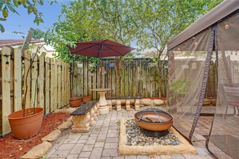 Casa en venta en Miami, Florida, 3 dormitorios, 229.19 m2 № 2006433 - foto 20