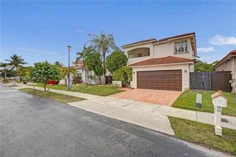 Casa en venta en Miami, Florida, 3 dormitorios, 229.19 m2 № 2006433 - foto 23