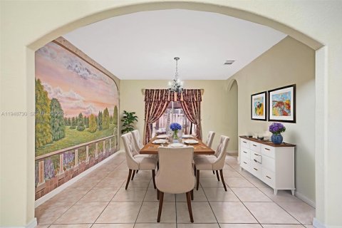 Casa en venta en Miami, Florida, 3 dormitorios, 229.19 m2 № 2006433 - foto 5