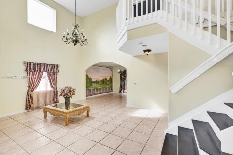 Casa en venta en Miami, Florida, 3 dormitorios, 229.19 m2 № 2006433 - foto 8