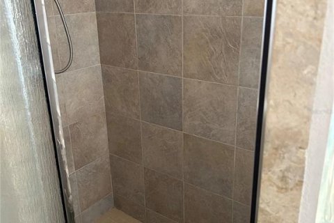 Casa en venta en Orlando, Florida, 4 dormitorios, 293.94 m2 № 1372141 - foto 16