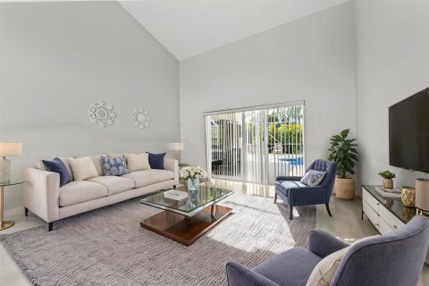 Villa ou maison à vendre à West Palm Beach, Floride: 5 chambres, 247.21 m2 № 2392420 - photo 9