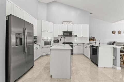 Villa ou maison à vendre à West Palm Beach, Floride: 5 chambres, 247.21 m2 № 2392420 - photo 13