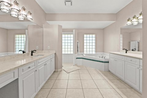 Villa ou maison à vendre à West Palm Beach, Floride: 5 chambres, 247.21 m2 № 2392420 - photo 18