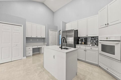 Villa ou maison à vendre à West Palm Beach, Floride: 5 chambres, 247.21 m2 № 2392420 - photo 12