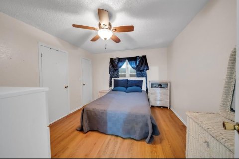 Casa en venta en Pinellas Park, Florida, 3 dormitorios, 102.29 m2 № 1678238 - foto 18