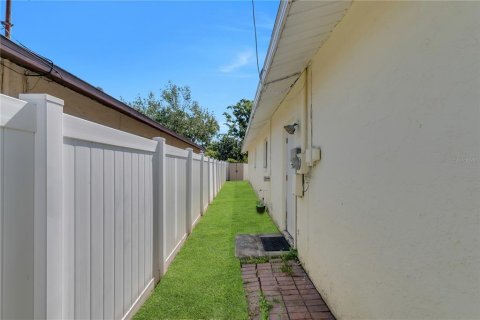 Casa en venta en Pinellas Park, Florida, 3 dormitorios, 102.29 m2 № 1678238 - foto 6