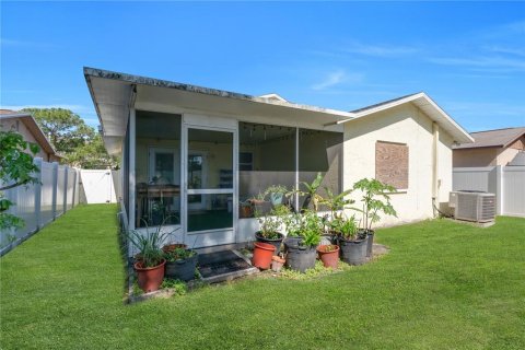 Casa en venta en Pinellas Park, Florida, 3 dormitorios, 102.29 m2 № 1678238 - foto 8