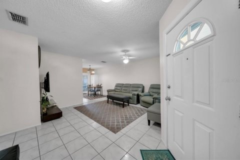 Casa en venta en Pinellas Park, Florida, 3 dormitorios, 102.29 m2 № 1678238 - foto 25