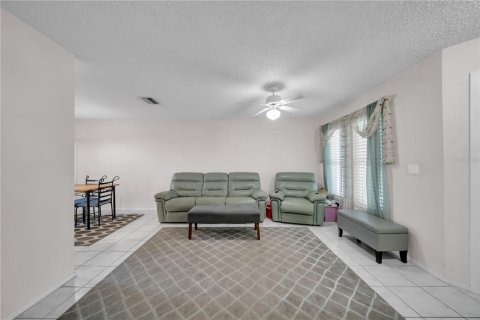 Casa en venta en Pinellas Park, Florida, 3 dormitorios, 102.29 m2 № 1678238 - foto 9