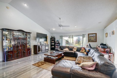 Casa en venta en Boynton Beach, Florida, 4 dormitorios, 211.72 m2 № 2254491 - foto 9