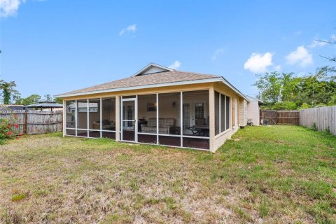 House in Saint Petersburg, Florida 3 bedrooms, 104.33 sq.m. № 1761348 - photo 18