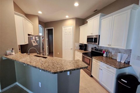 House in Port St. Lucie, Florida 4 bedrooms, 208.29 sq.m. № 2083011 - photo 7