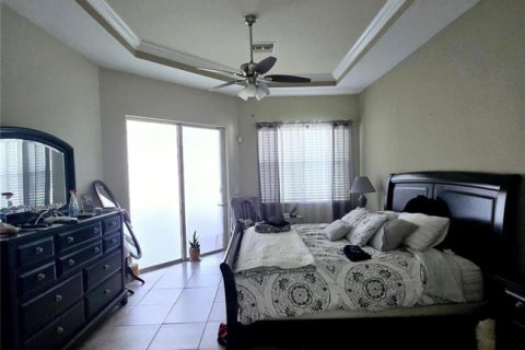 House in Port St. Lucie, Florida 4 bedrooms, 208.29 sq.m. № 2083011 - photo 12