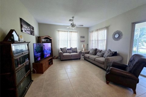 House in Port St. Lucie, Florida 4 bedrooms, 208.29 sq.m. № 2083011 - photo 9