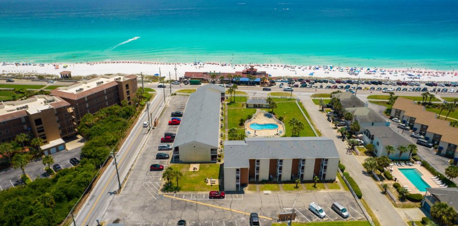 Condo in Miramar Beach, Florida, 1 bedroom  № 561874