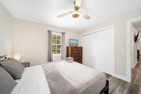 Villa ou maison à vendre à Sarasota, Floride: 3 chambres, 120.77 m2 № 2388585 - photo 19