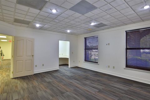 Propiedad comercial en alquiler en Palm Coast, Florida, 248.98 m2 № 2098800 - foto 27