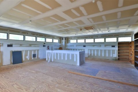 Propiedad comercial en alquiler en Palm Coast, Florida, 248.98 m2 № 2098800 - foto 11