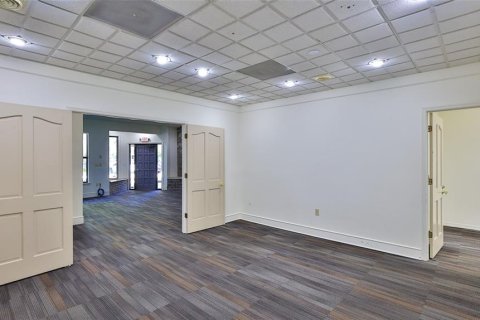 Propiedad comercial en alquiler en Palm Coast, Florida, 248.98 m2 № 2098800 - foto 16