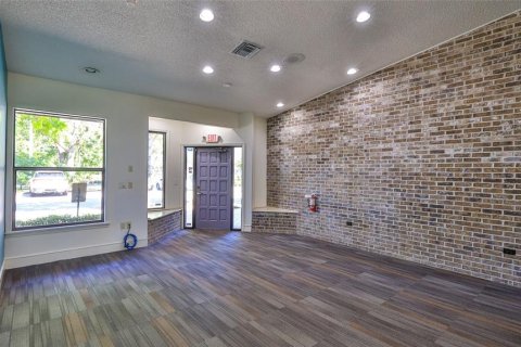 Propiedad comercial en alquiler en Palm Coast, Florida, 248.98 m2 № 2098800 - foto 17