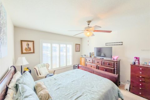 House in Winter Haven, Florida 4 bedrooms, 144.93 sq.m. № 2108855 - photo 24