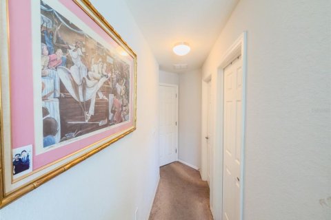 House in Winter Haven, Florida 4 bedrooms, 144.93 sq.m. № 2108855 - photo 26