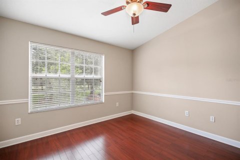 Townhouse in Brandon, Florida 2 bedrooms, 103.12 sq.m. № 2266497 - photo 11