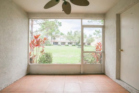 Townhouse in Brandon, Florida 2 bedrooms, 103.12 sq.m. № 2266497 - photo 14