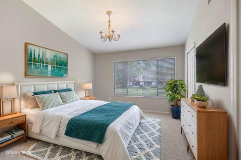 Townhouse in Brandon, Florida 2 bedrooms, 103.12 sq.m. № 2266497 - photo 7