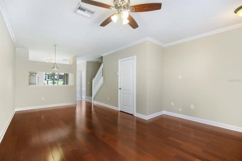 Townhouse in Brandon, Florida 2 bedrooms, 103.12 sq.m. № 2266497 - photo 3