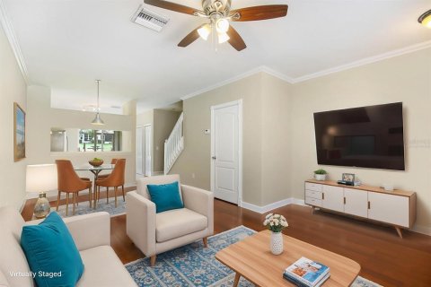 Townhouse in Brandon, Florida 2 bedrooms, 103.12 sq.m. № 2266497 - photo 2