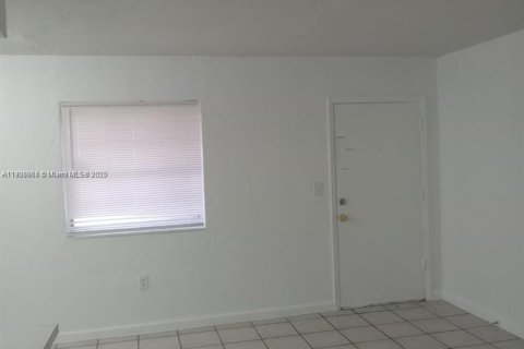 Apartment in Hialeah, Florida 1 bedroom, 54.16 sq.m. № 1957209 - photo 25
